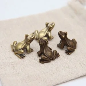 Pure Brass Frog Figurine Miniature Handmade Vintage Animal Toad Tea Pet Ornament EDC Tools & Brass Collectibles