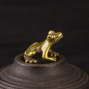 Pure Brass Frog Figurine Miniature Handmade Vintage Animal Toad Tea Pet Ornament EDC Tools & Brass Collectibles