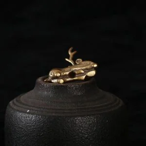 Retro Brass Christmas Elk Figurine Reindeer Statue Tea Pet Ornament Miniature EDC Tools & Brass Collectibles