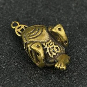 Pure Brass Mini Flat Toad Figurine Keychain Tag Tea Pet Ornament Miniature Toy EDC Tools & Brass Collectibles