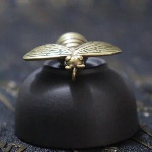 Pure Brass Honey Bee Figurine Keychain Pendant Insect Hanging Tea Pet Ornament EDC Tools & Brass Collectibles